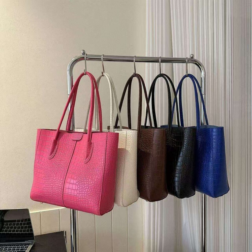Spring New Large-Capacity Casual Tote Shoulder Bag